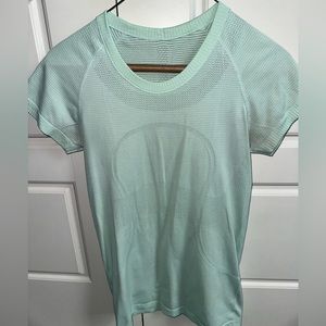 Lululemon short sleeve swiftly tech